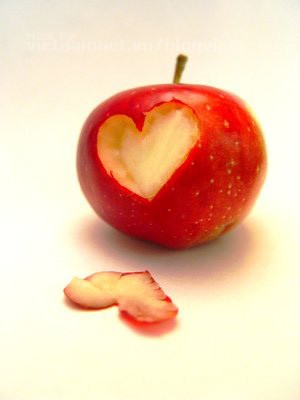 Quả đào và quả táo có ý nghĩa gì trong tình yêu?
